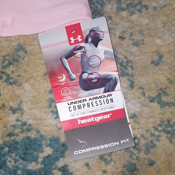 UNDER ARMOUR TANK TOP - Picture 5 of 13